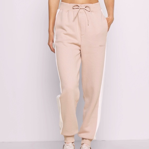 Guess Annetta Sweatpants - Picture 3 of 9